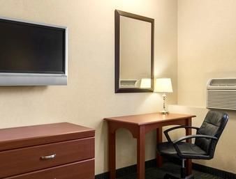 Days By Wyndham - Downtown Hamilton