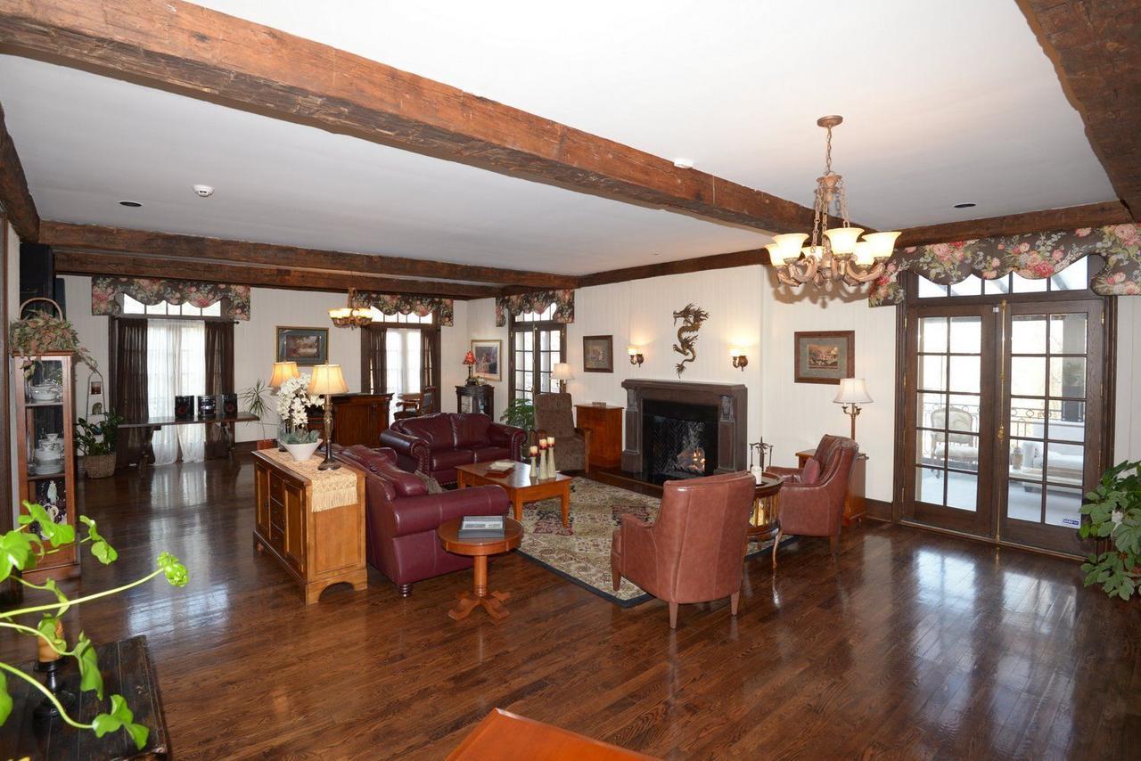 Downtown Near Airport & St. Joseph's Hospital Guest house *