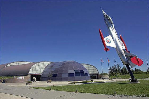 Plaza And Conference Center