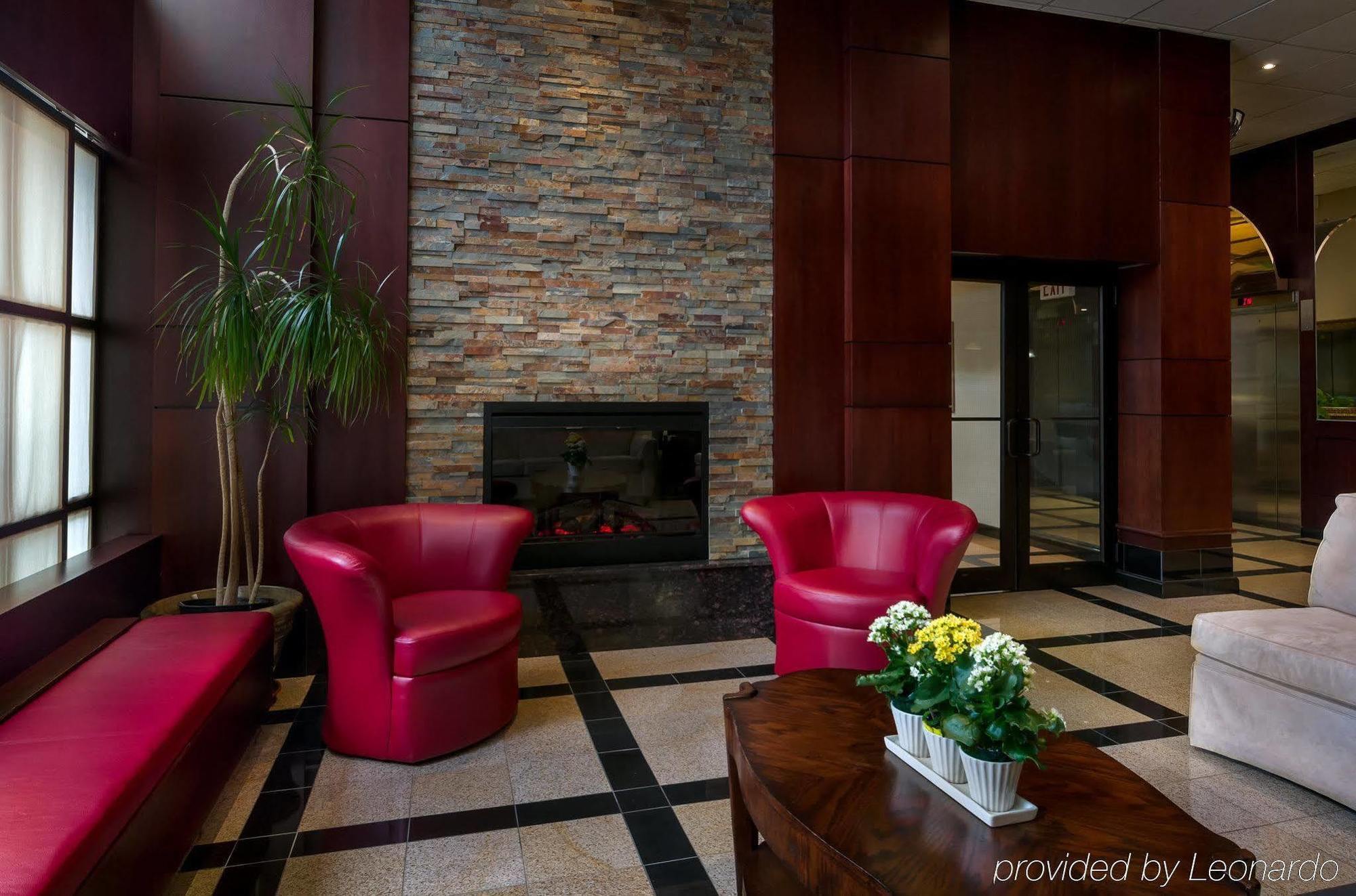 Plaza And Conference Center Hotel