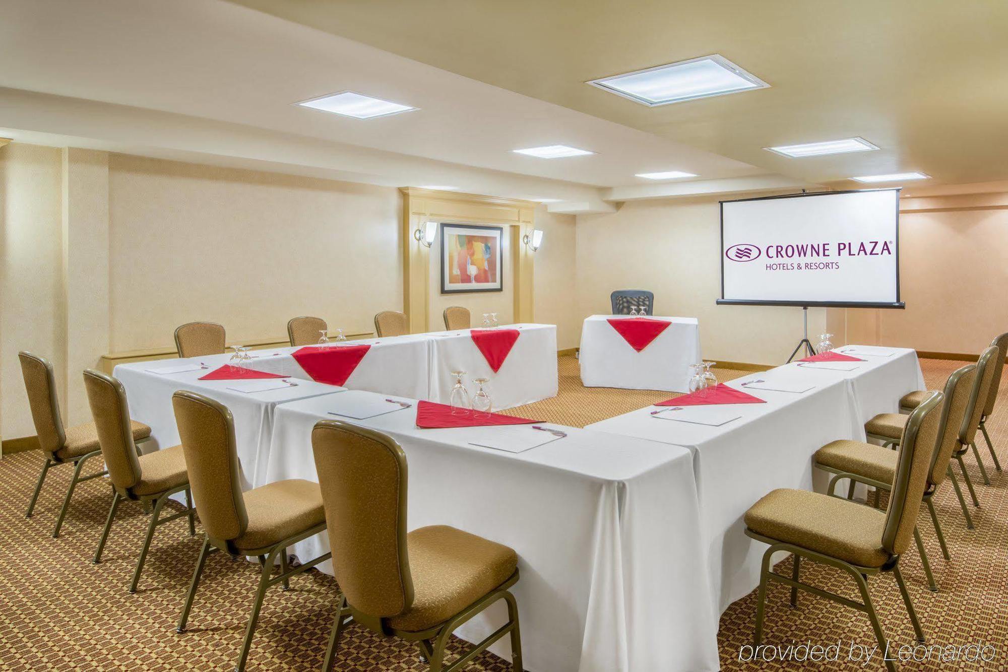 Hotel Plaza And Conference Center 4*