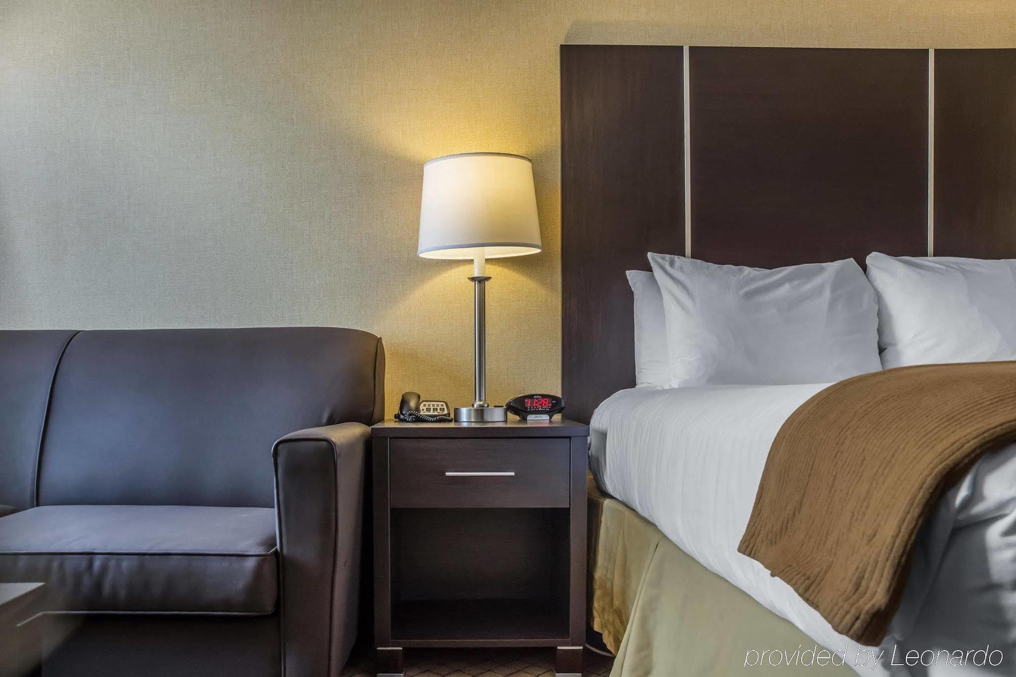 Four Points By Sheraton - Stoney Creek Hotel Hamilton