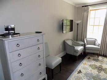 The Barracks 4* Hamilton