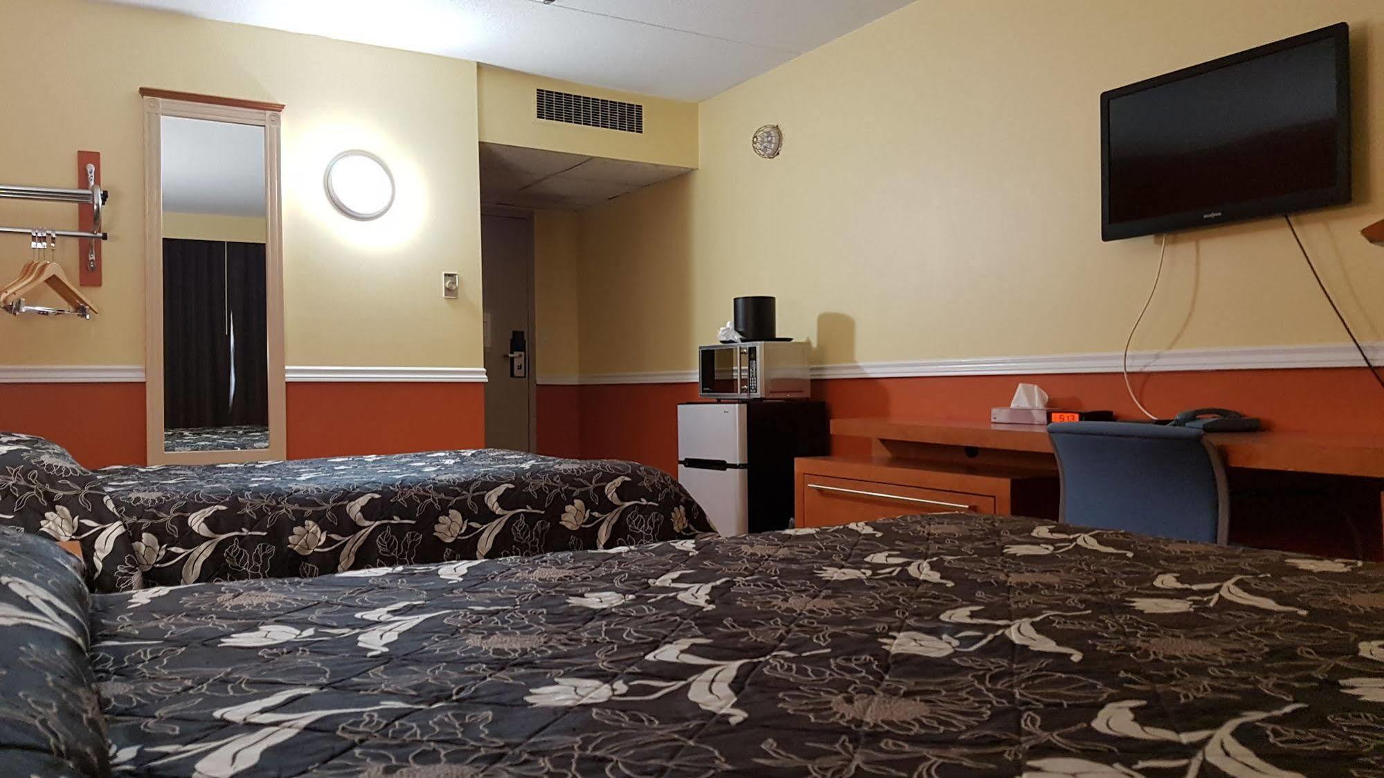 Budget 2000 Inn Hamilton