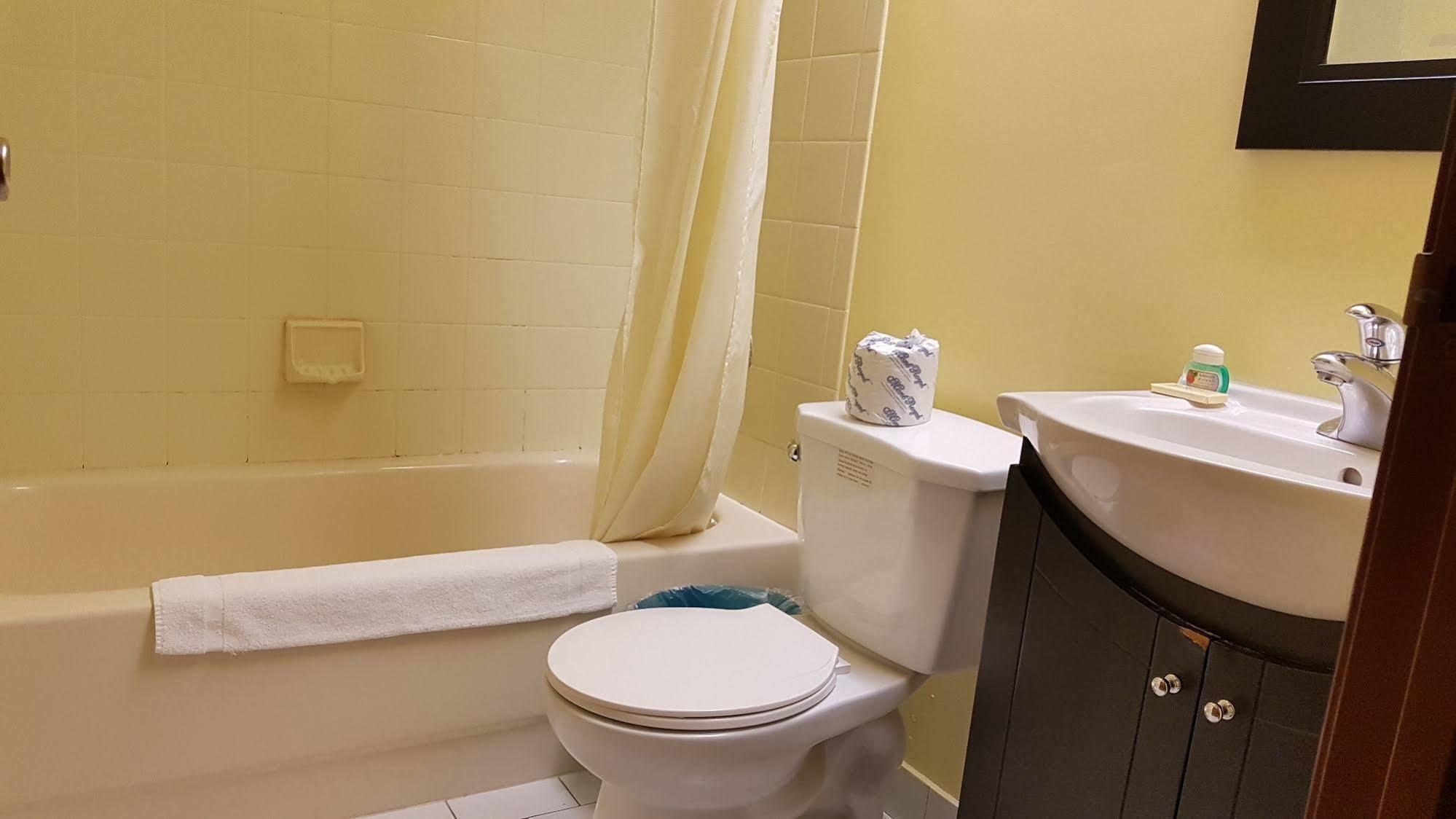 Inn Budget 2000 Hamilton