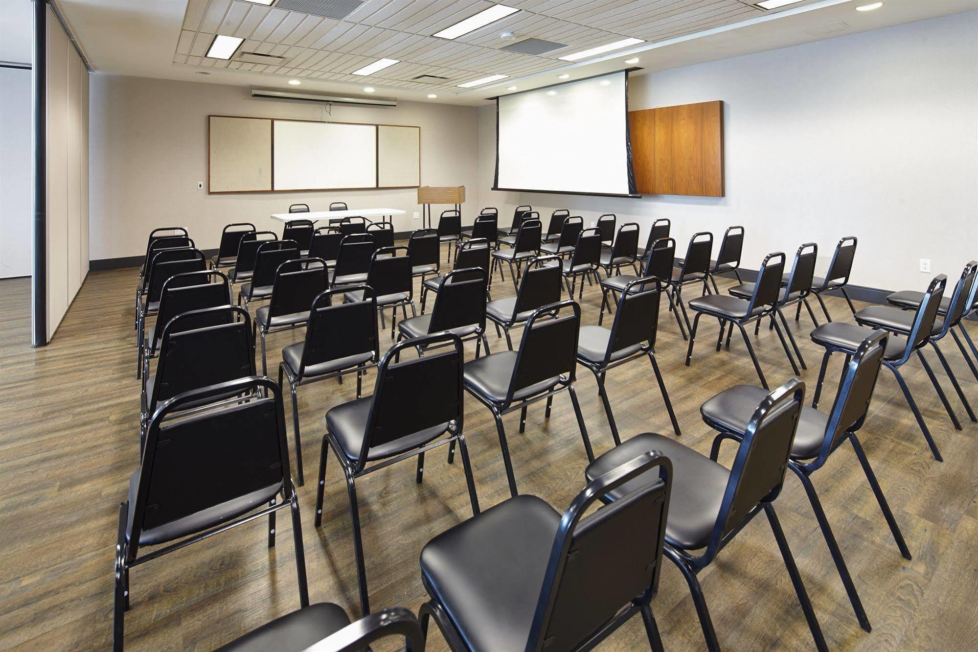 & Conference Centre - Aparthotel