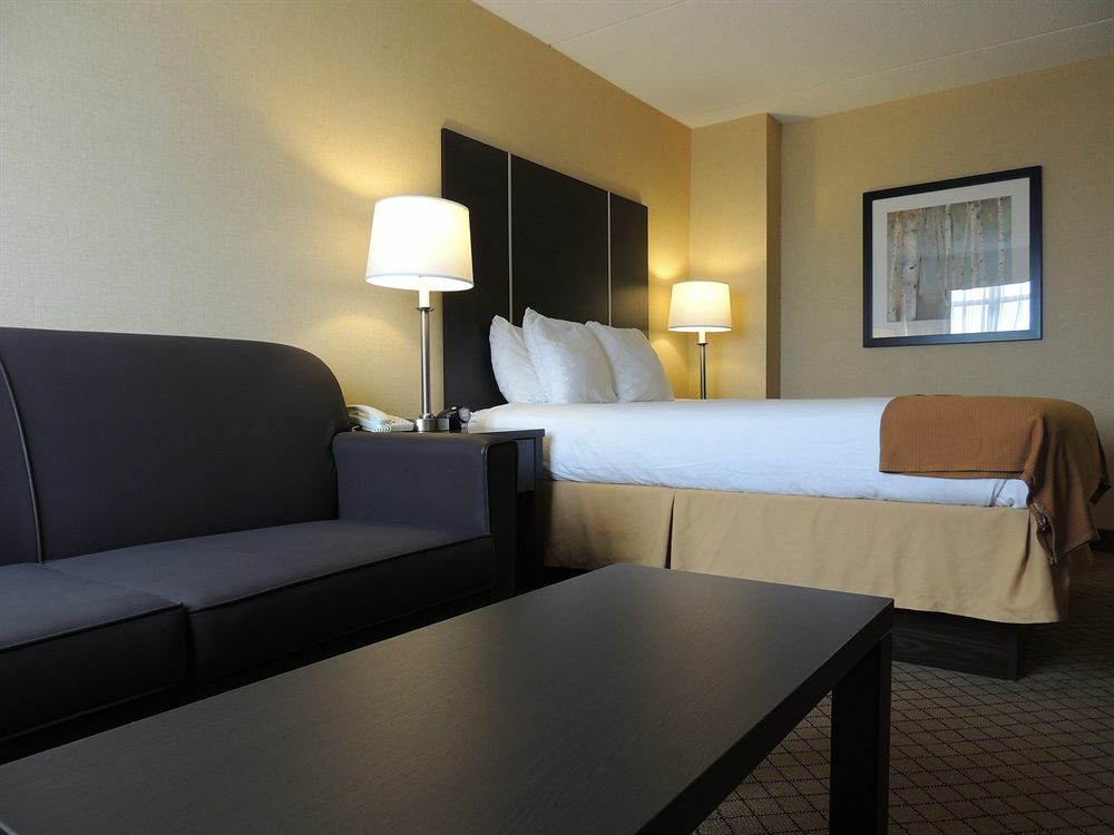 Four Points By Sheraton - Stoney Creek