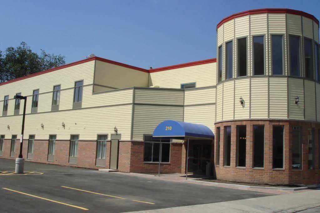 Days By Wyndham - Downtown Hotel Hamilton