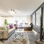 Upscale 2Br - Boutique Condo - Prime Location Downtown!