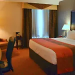 Hamilton Plaza Hotel And Conference Centre