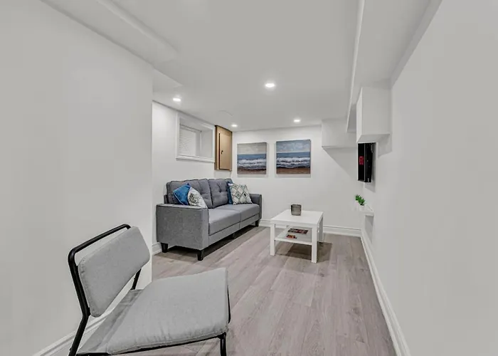 Cozy 6Br Home -Ticats,Hospitals,Beach,First Ontario