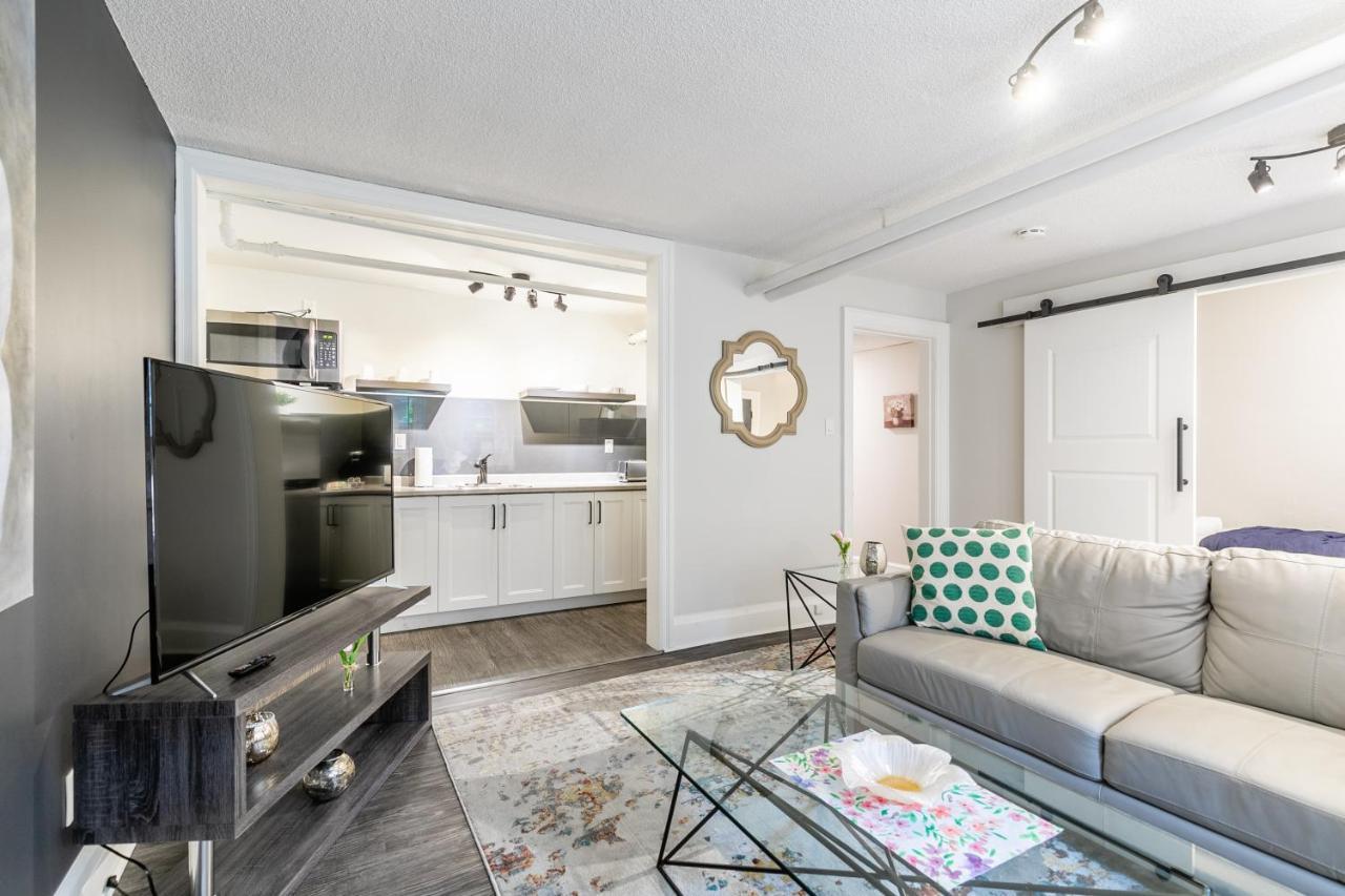 Apartment Upscale 2br - Boutique - Prime Location Downtown! *