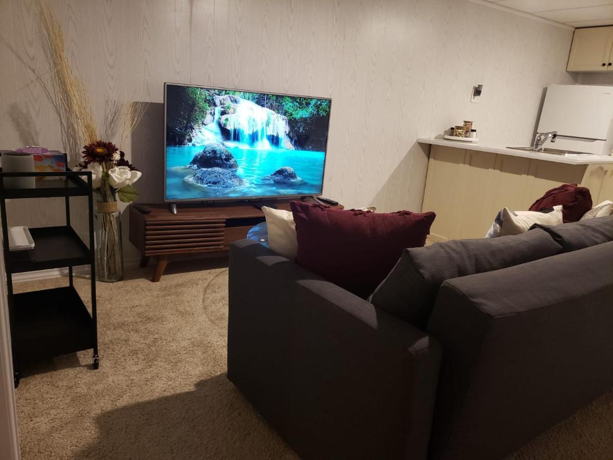 Apartment 2plex, Choose, 1of 2 Entire Units