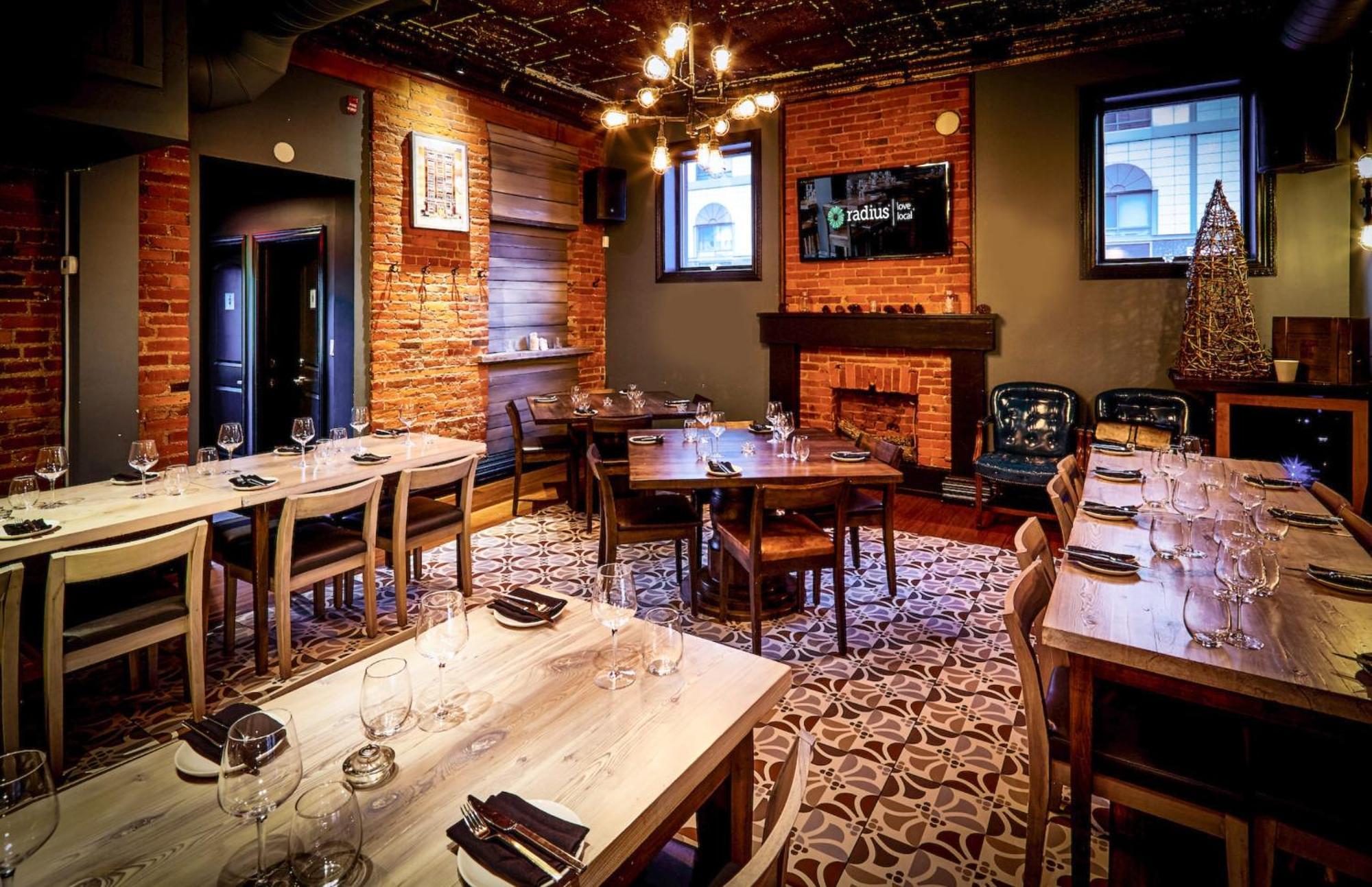 Charming Corktown With Bbq Grill & Backyard Holiday home