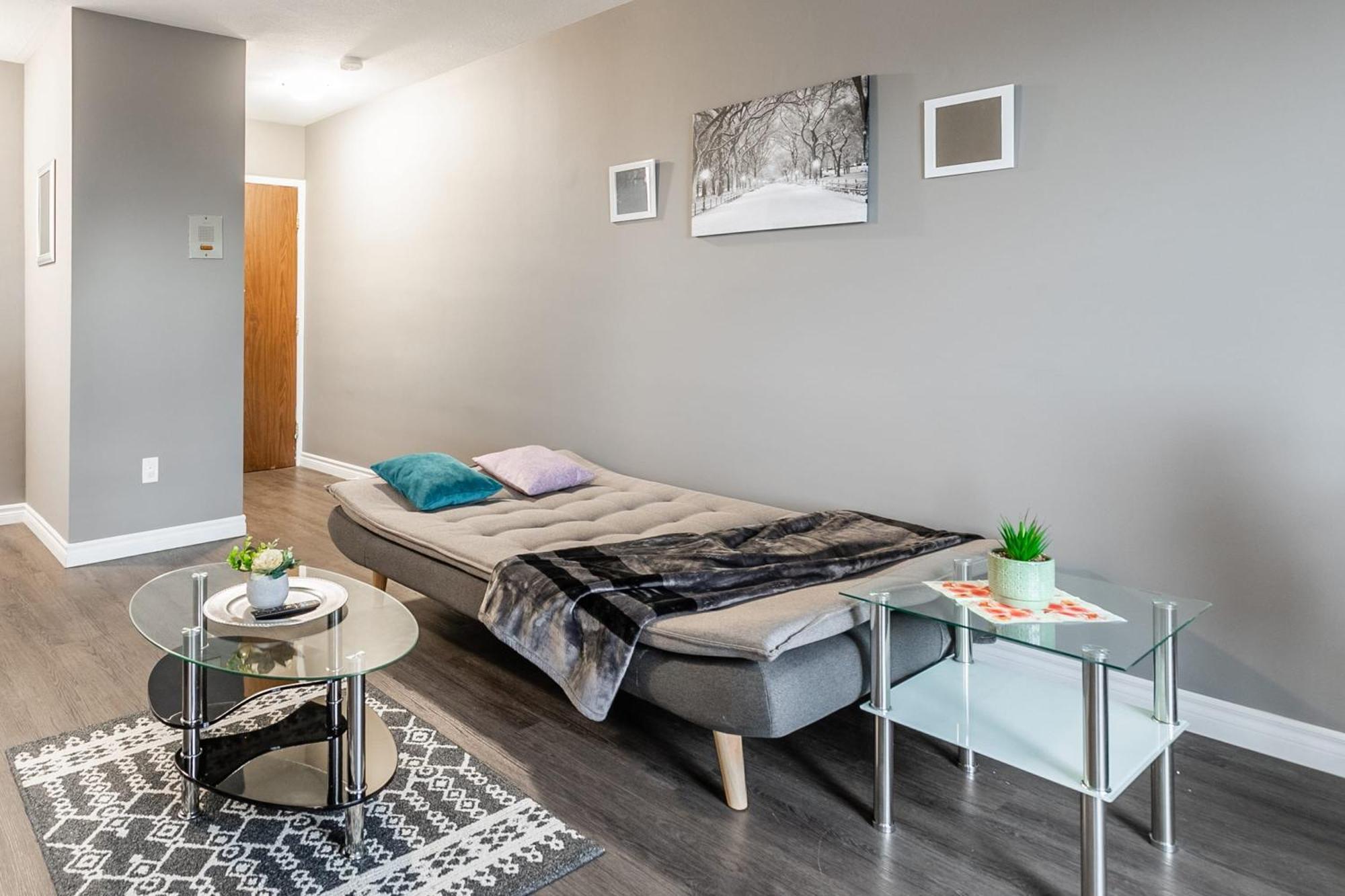Apartment Glenview West With Patio - Near Downtown Hamilton