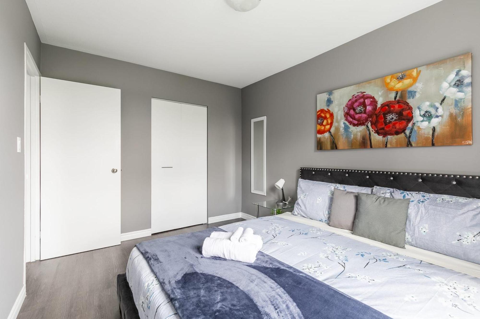 2br - Near Downtown - Sleeps 6 * Hamilton
