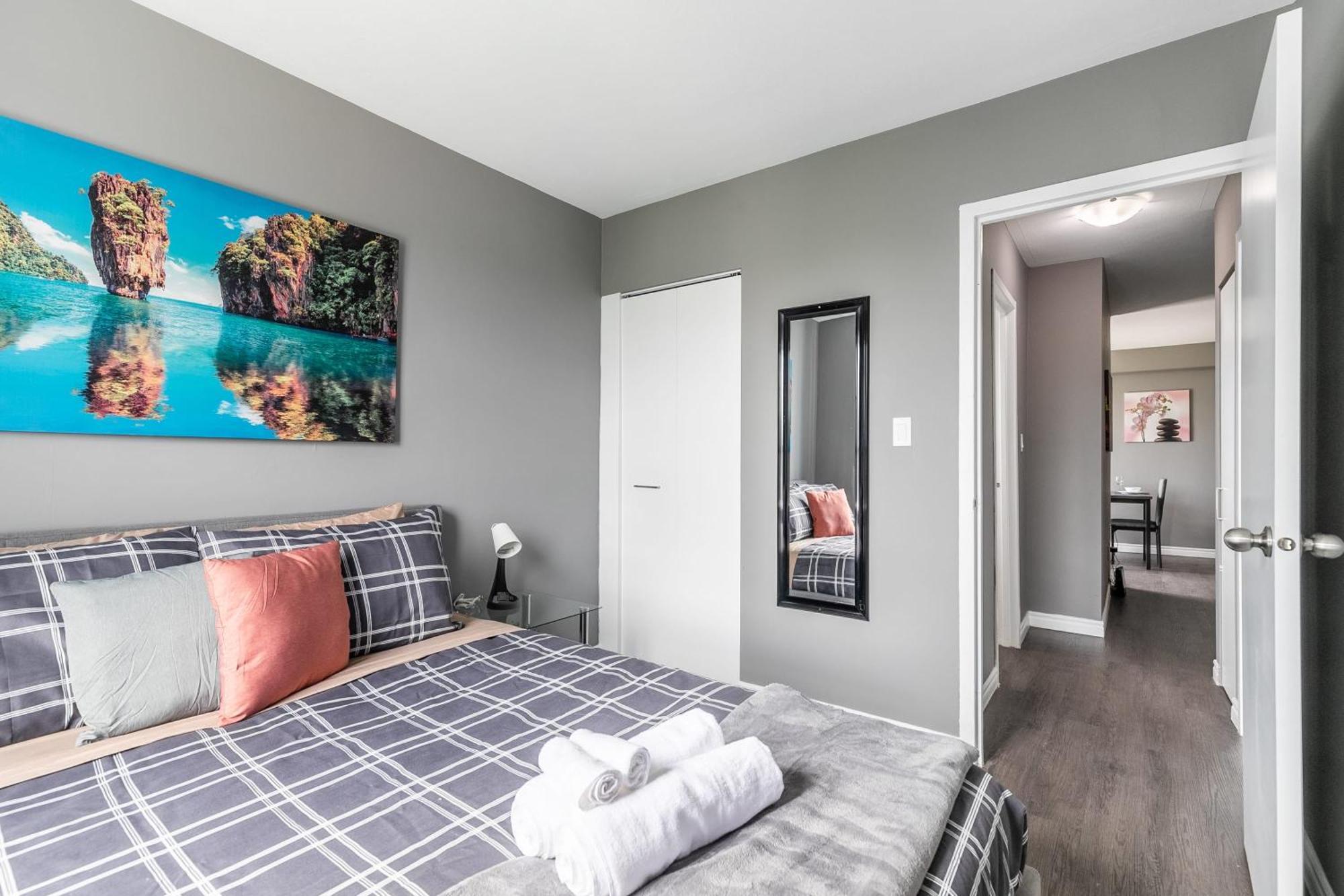 2br - Near Downtown - Sleeps 6