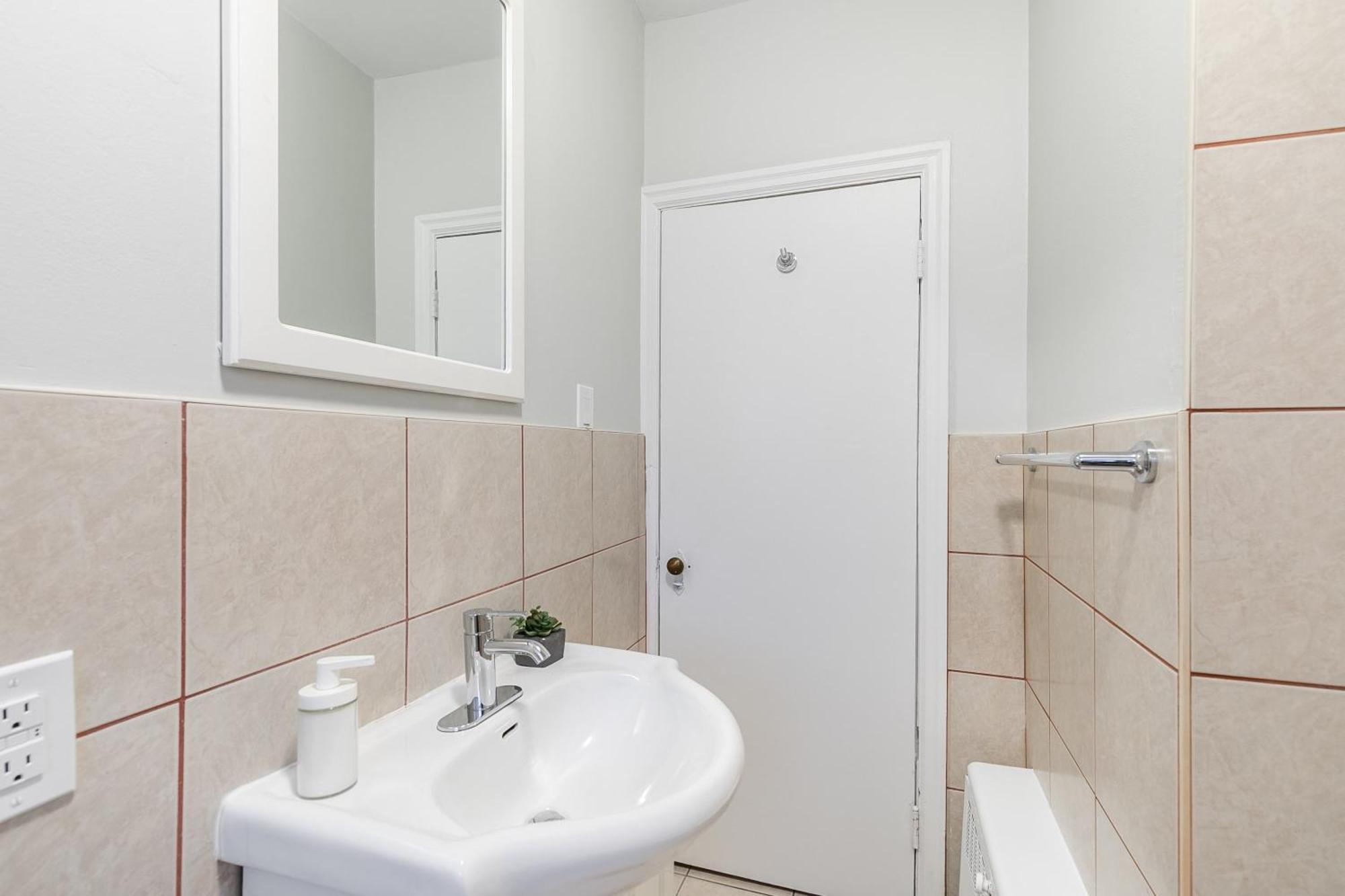 1br Modern - Corktown Apartment Hamilton