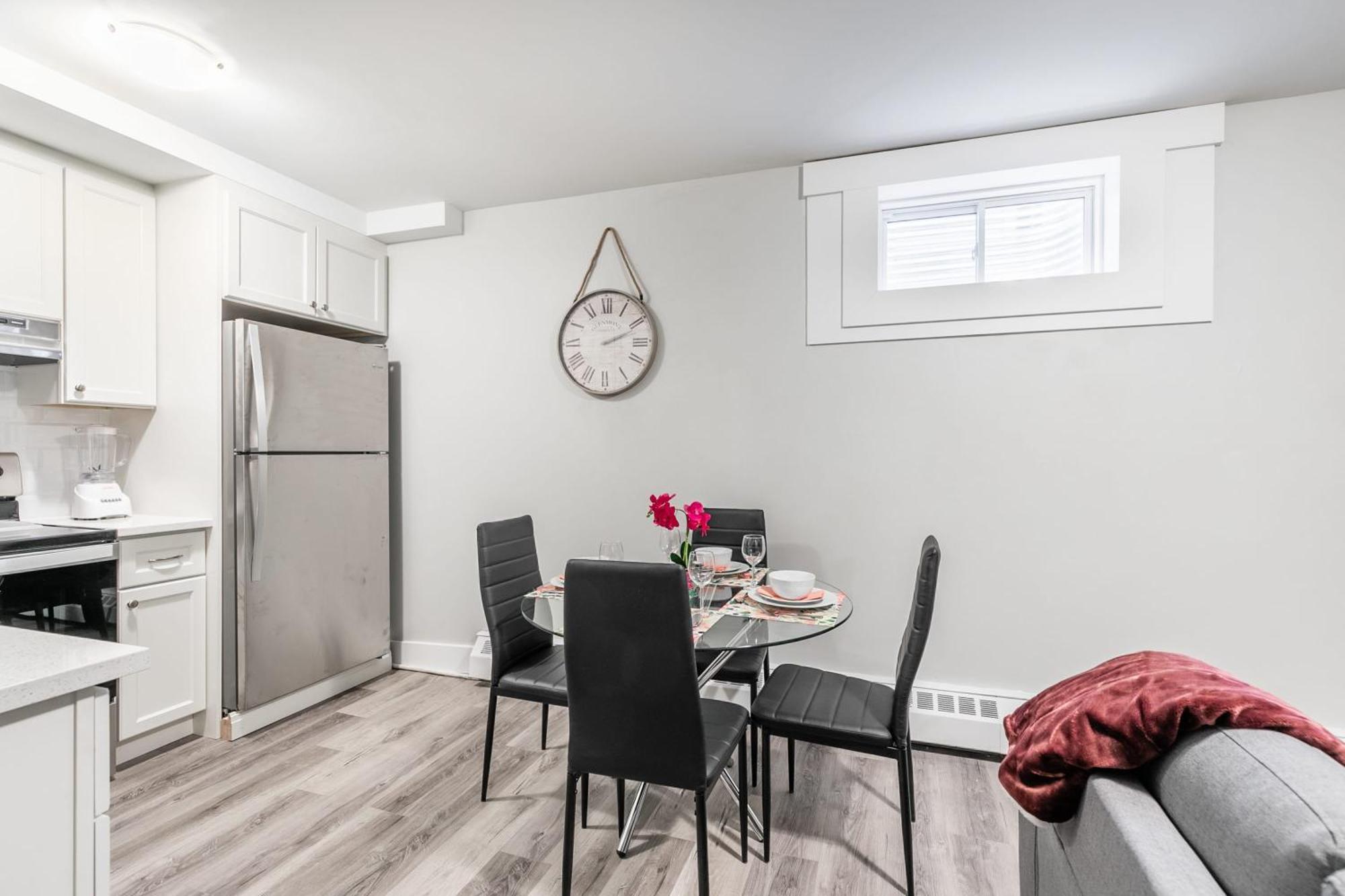 Basement On Street North Apartamento Hamilton