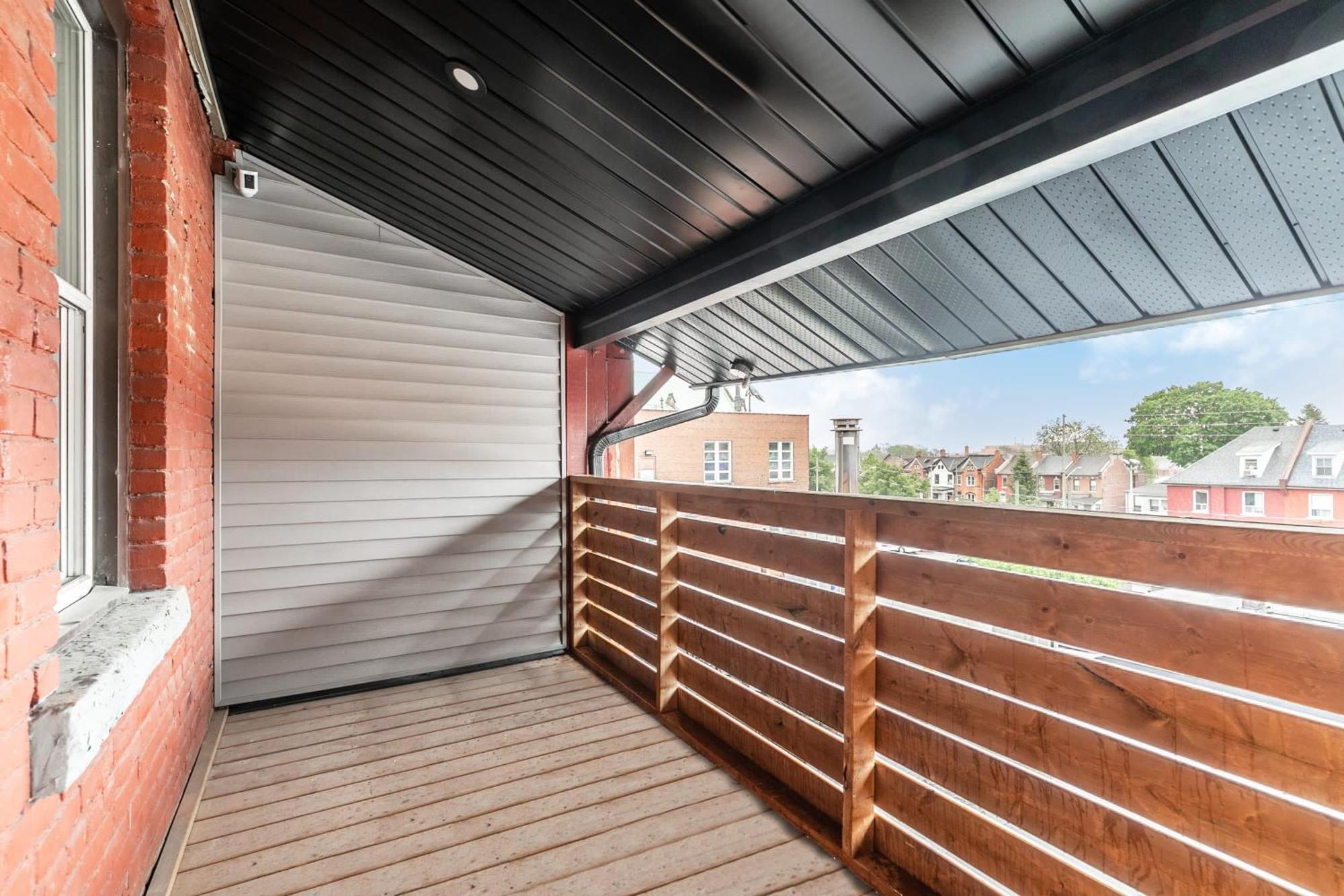 Upscale 2br With Netflix - Prime Location *