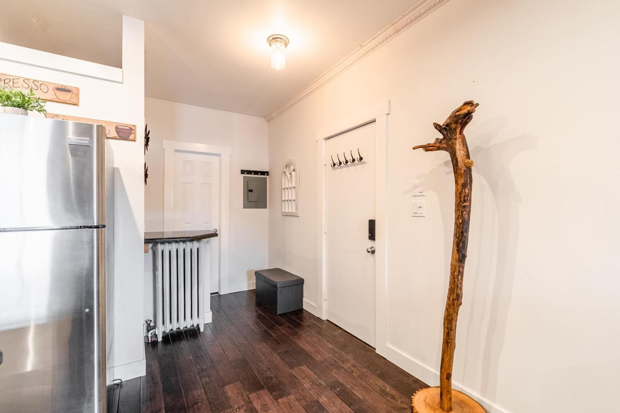Apartment Cozy 1br On Street North *
