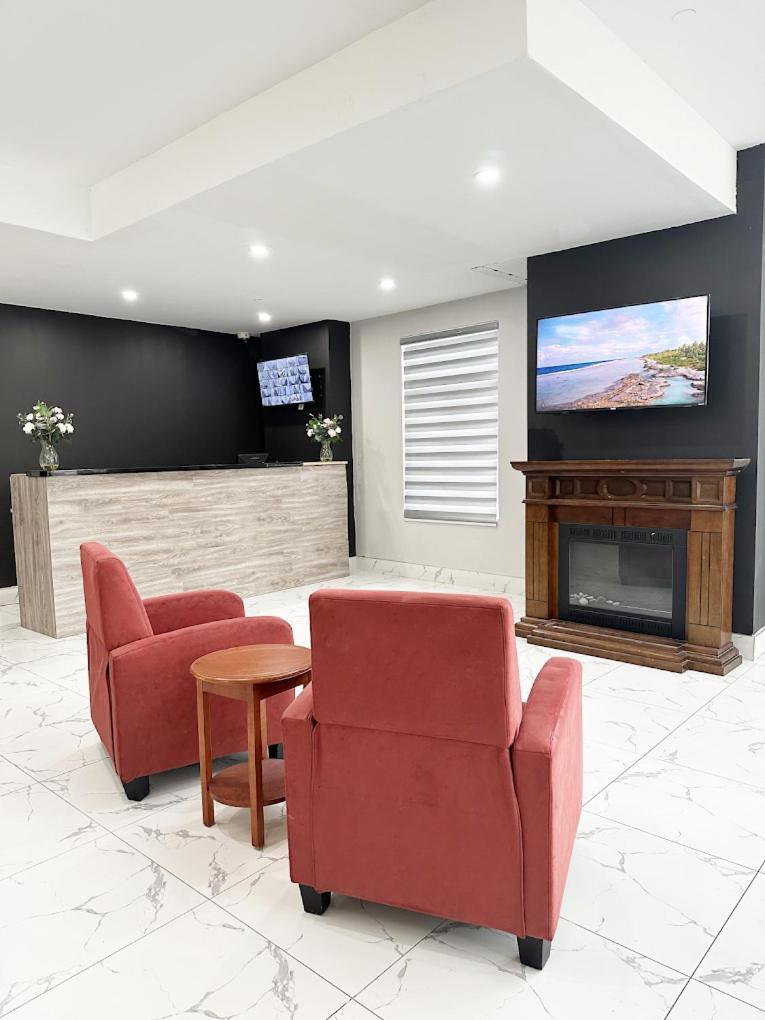 Signature & - Downtown 3* Hamilton