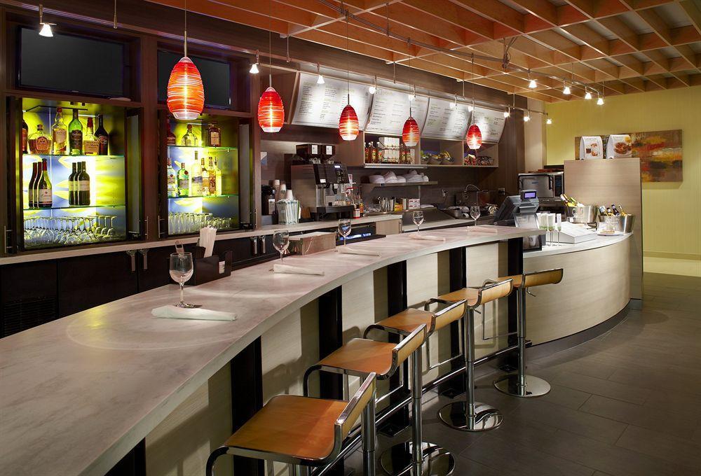 Courtyard By Marriott 4* Hamilton