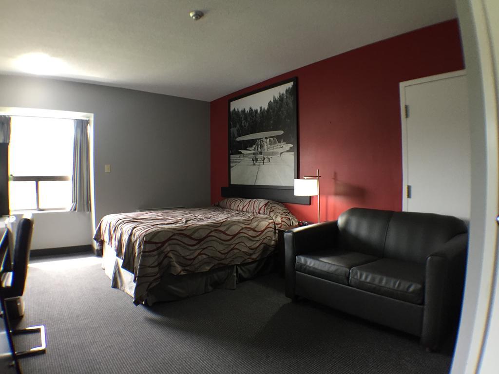 Super 8 Mount Hope/hamilton International Airport 2* Hamilton