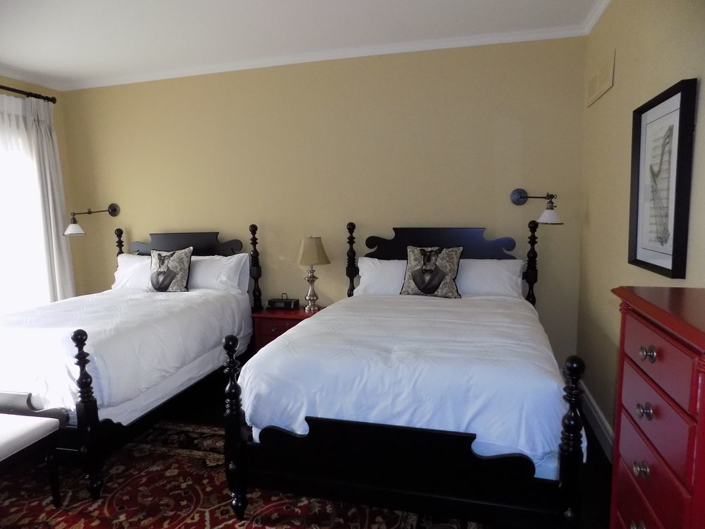 The Barracks Hotel Hamilton