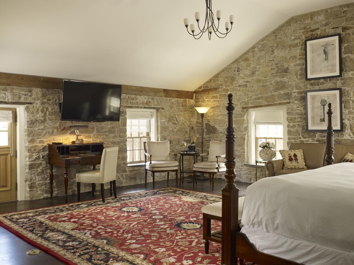 Hotel The Barracks