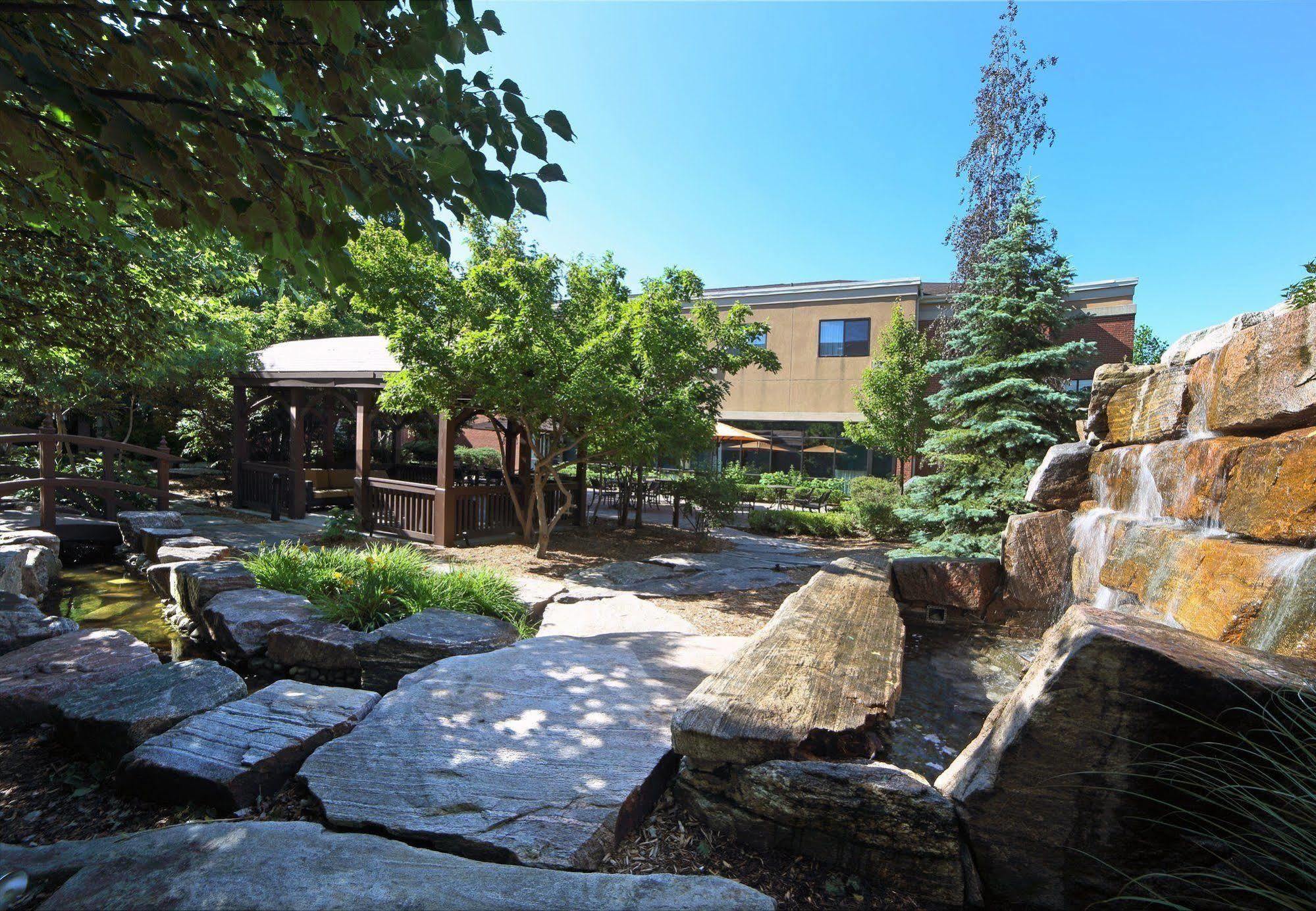 Courtyard By Marriott
