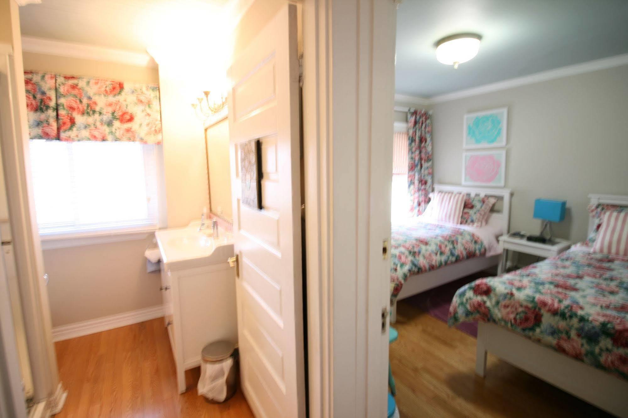 Rose Arden Bed & Breakfast 3*
