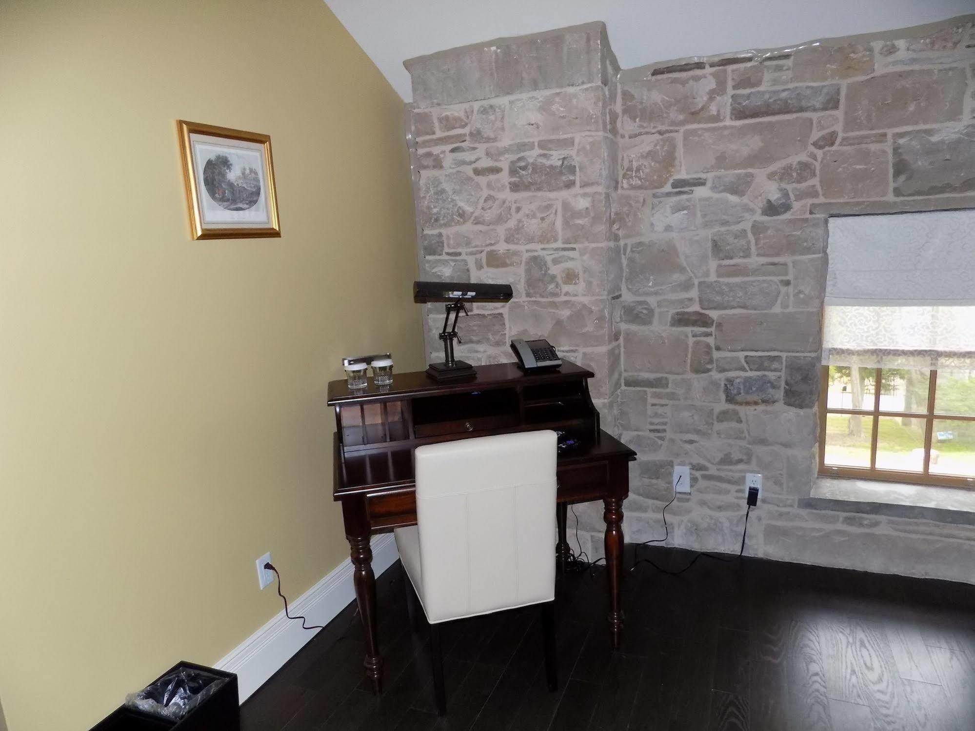 The Barracks 4* Hamilton