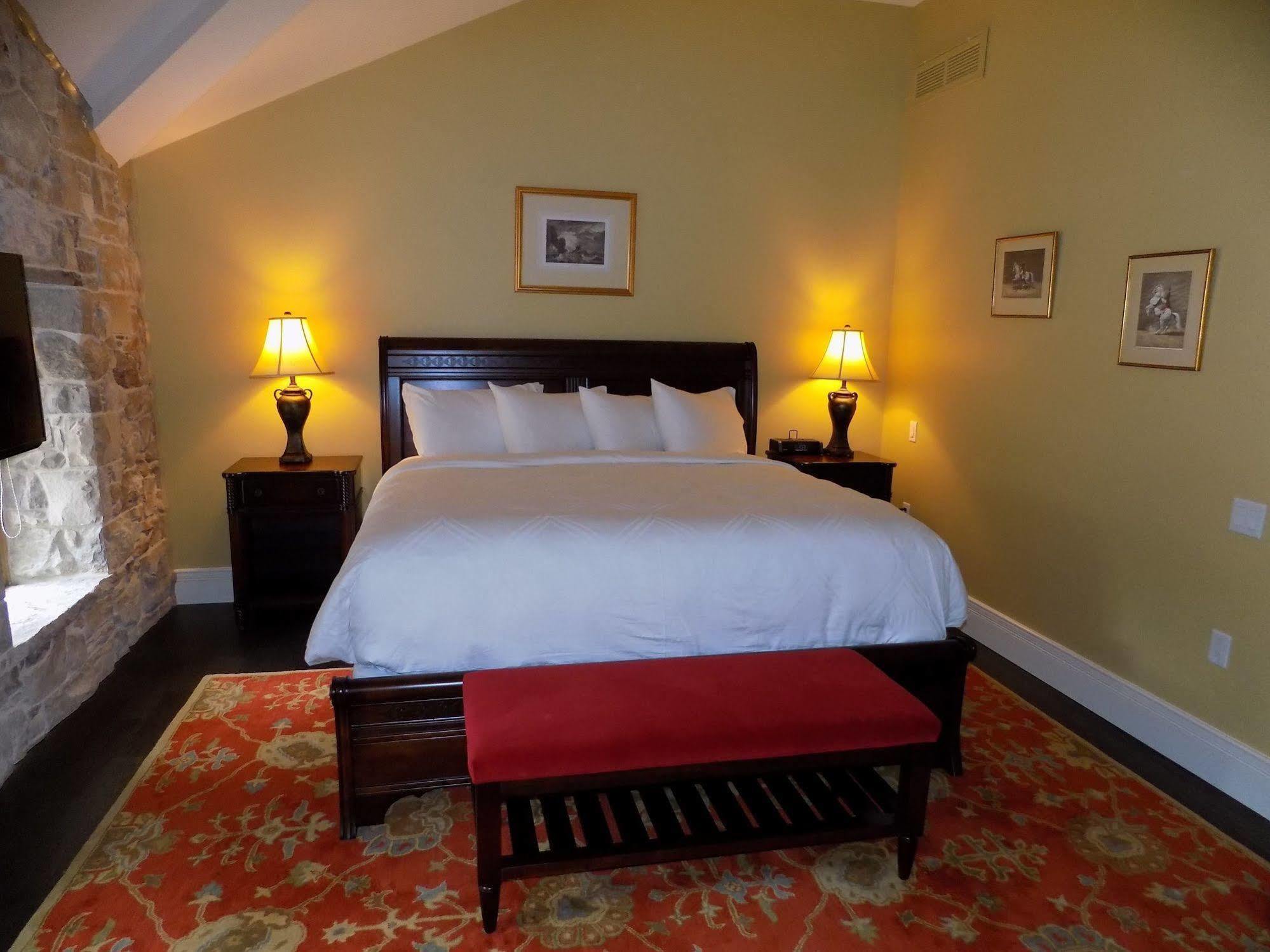 The Barracks 4*