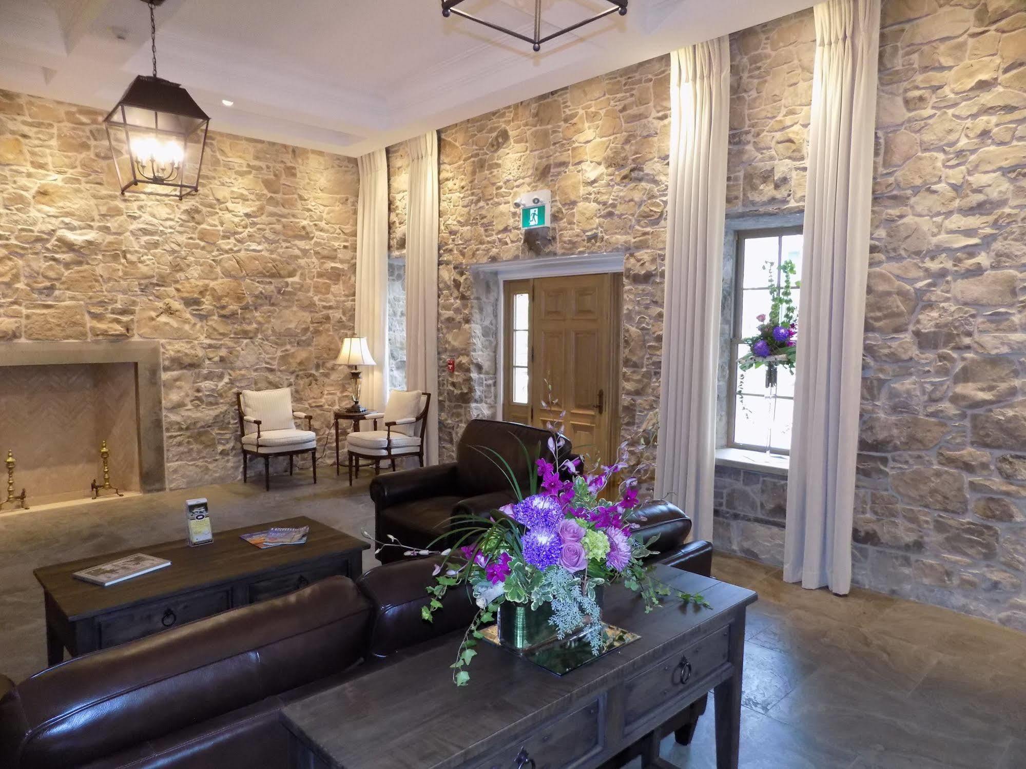 The Barracks Hotel Hamilton