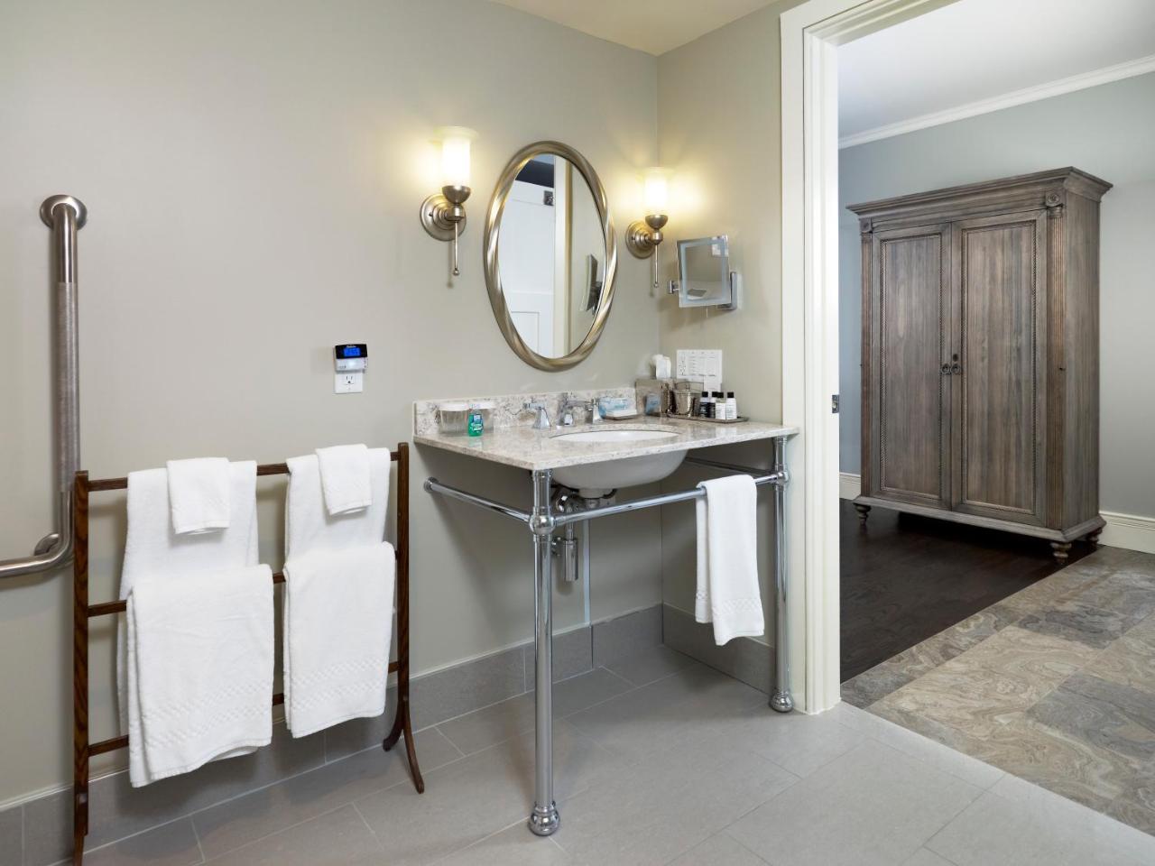 The Barracks Hotel 4*
