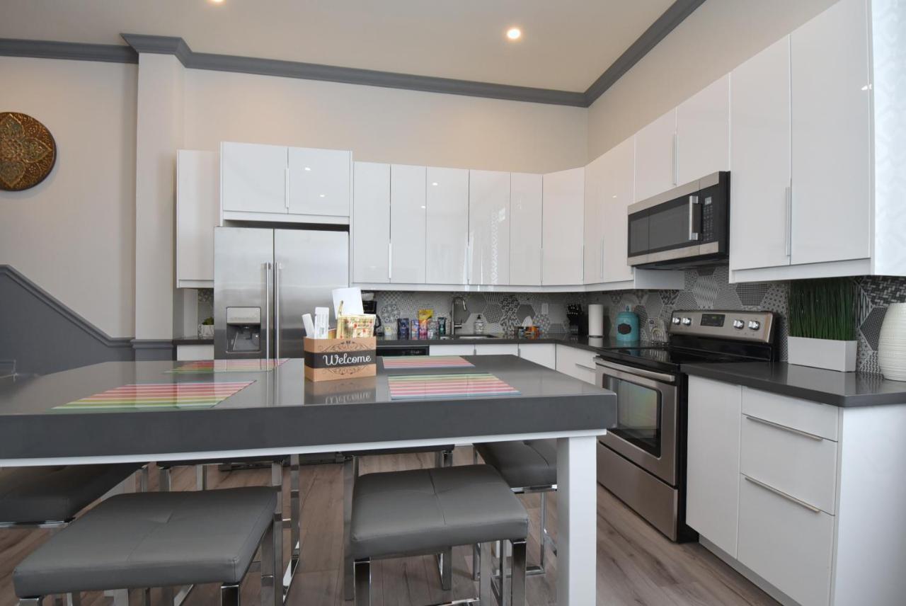 Apartment The Soma Furnished Residences Hamilton