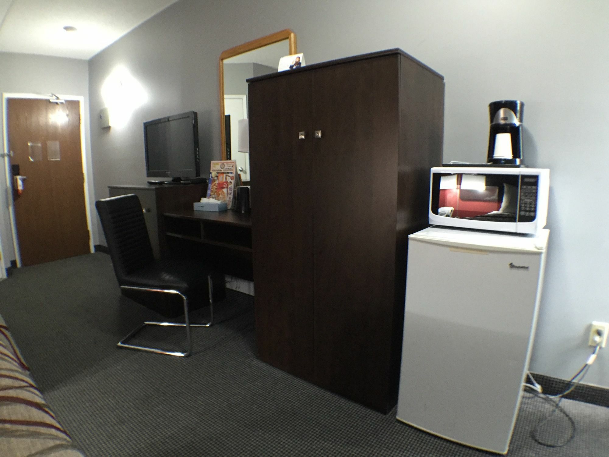 Hotel Super 8 Mount Hope/hamilton International Airport 2*